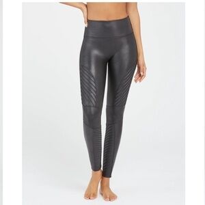 SPANX Faux Leather Moto Leggings size XS